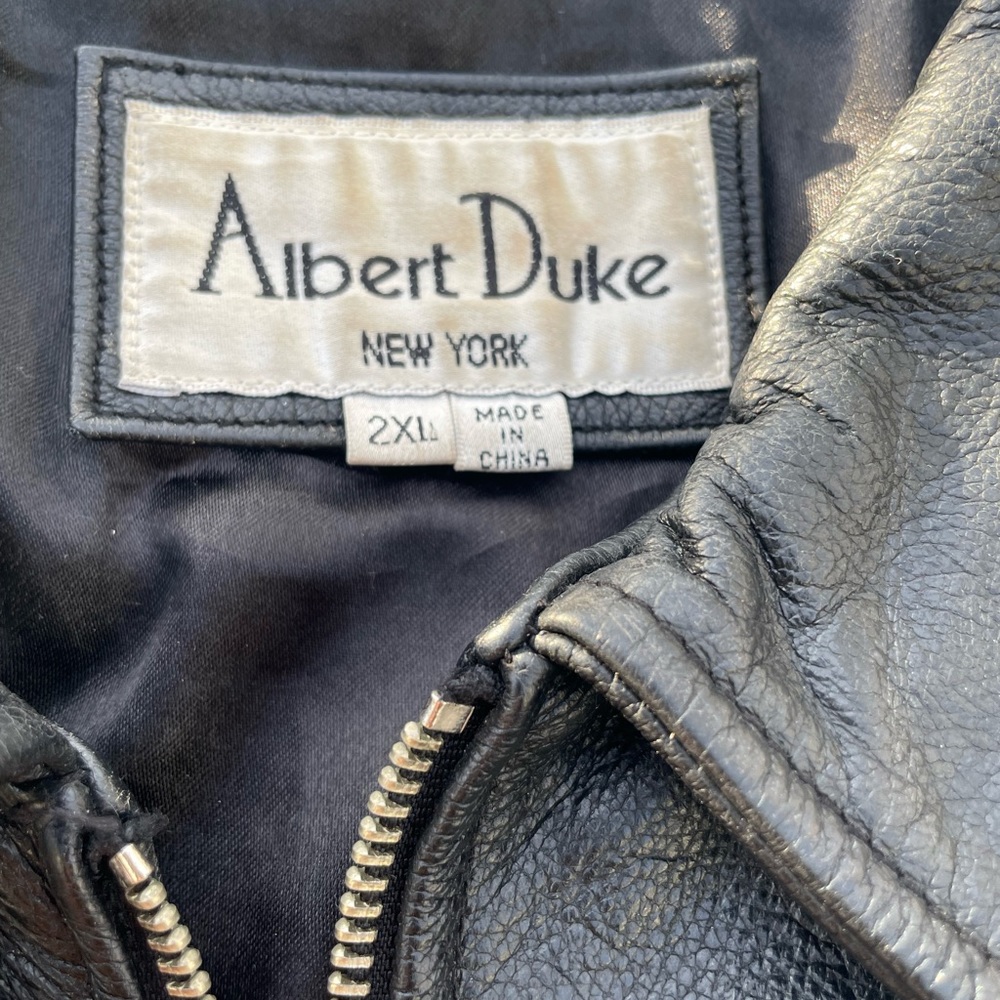 Leather jacket - Picture 9 of 10